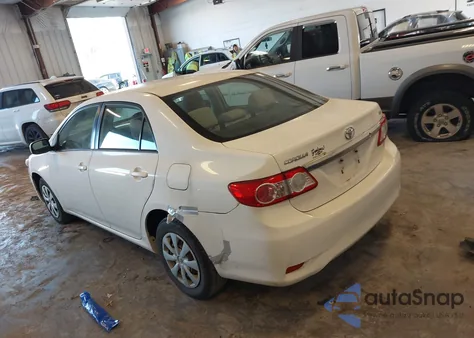 2011 Toyota Corolla Le z USA, uszkodzony, nr VIN JTDBU4EE9B9144668